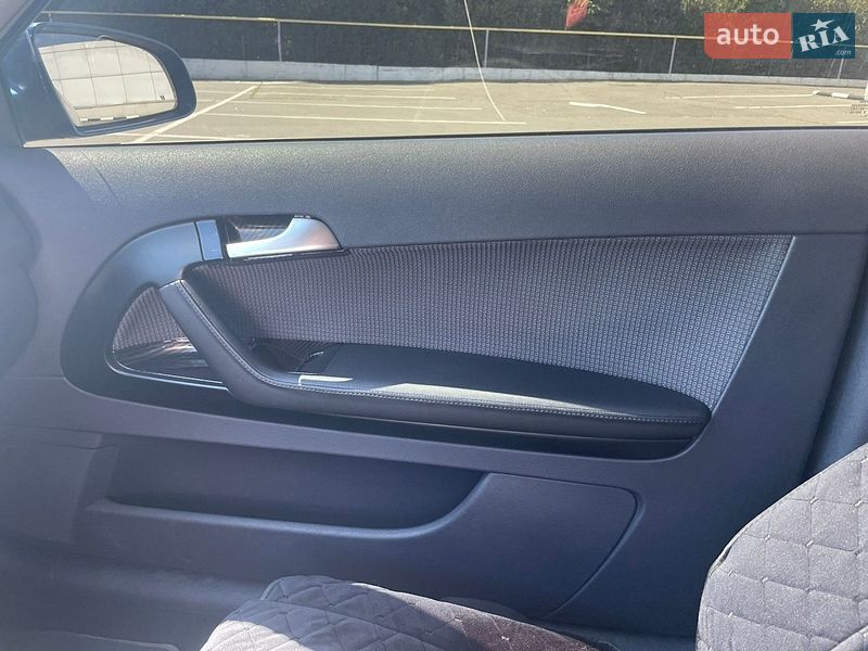Хэтчбек Audi A3 2004 в Белгороде-Днестровском