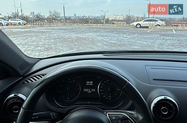 Седан Audi A3 2014 в Харкові