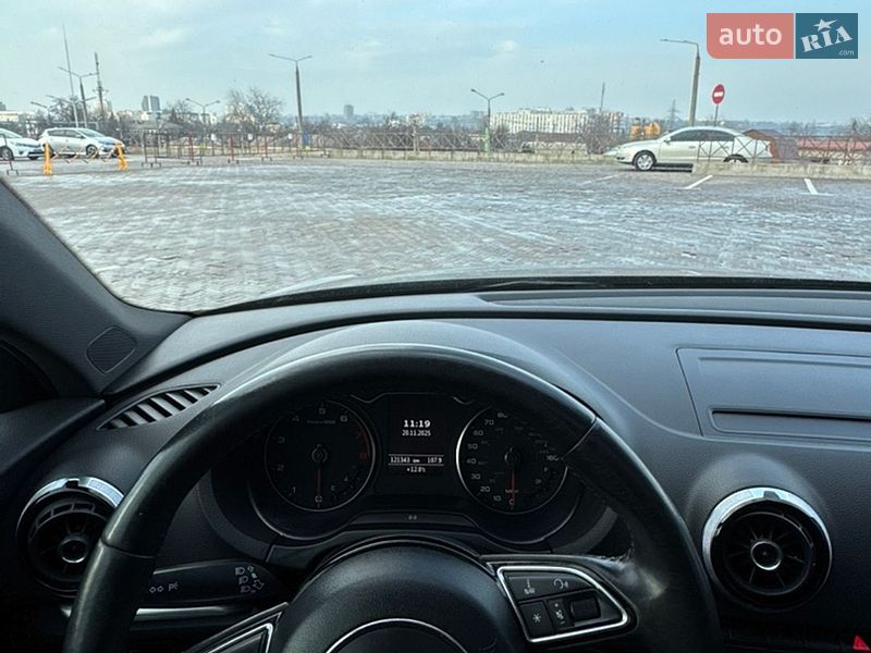 Седан Audi A3 2014 в Харкові