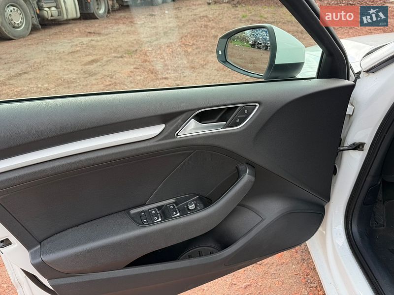Хэтчбек Audi A3 2015 в Львове