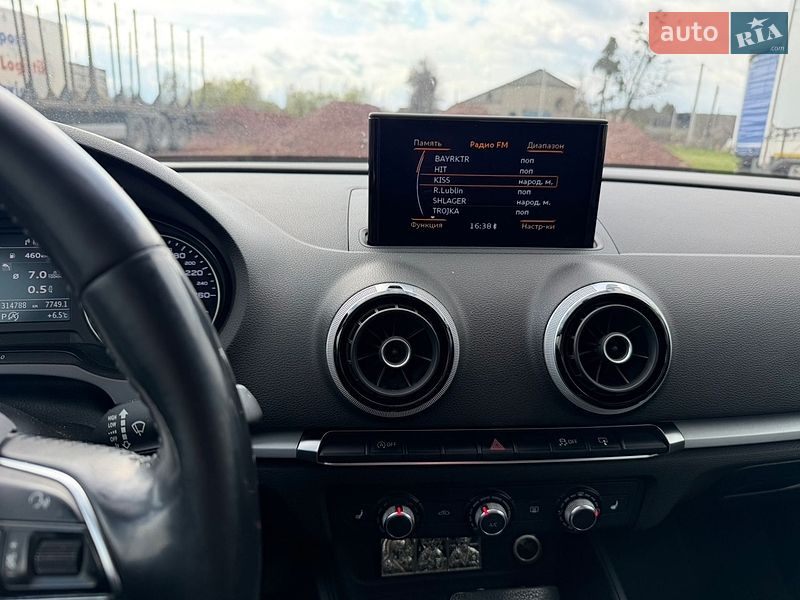 Хэтчбек Audi A3 2015 в Львове