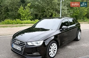 Хетчбек Audi A3 2015 в Дніпрі