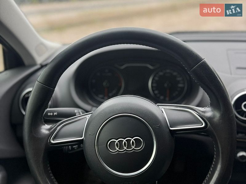 Хетчбек Audi A3 2015 в Дніпрі