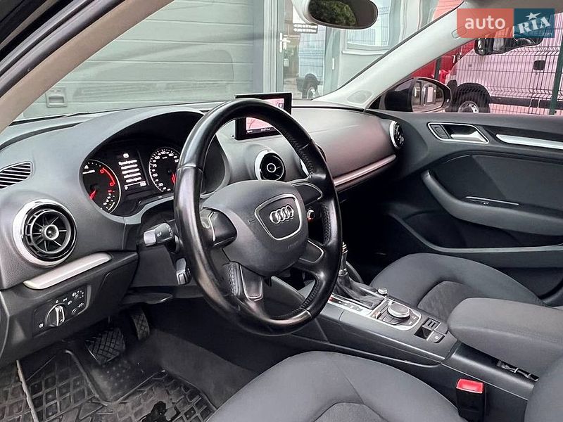 Хэтчбек Audi A3 2014 в Киеве