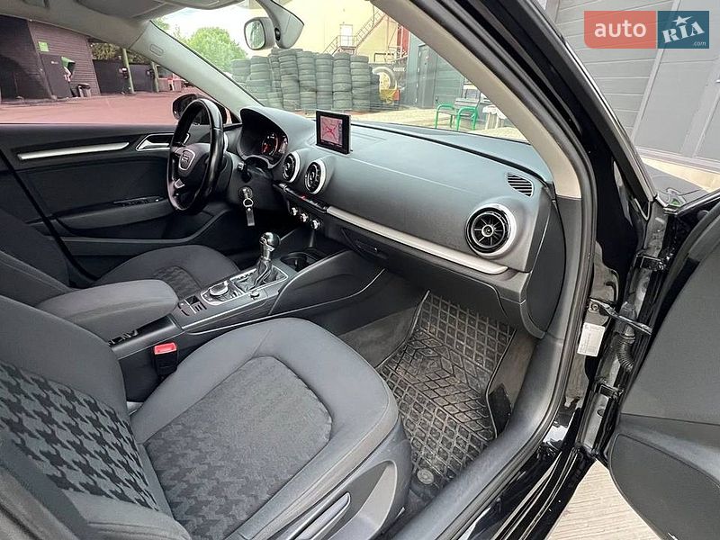 Хэтчбек Audi A3 2014 в Киеве