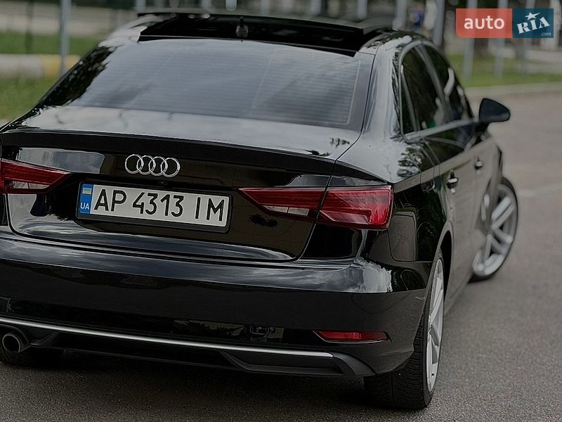 Седан Audi A3 2018 в Запоріжжі