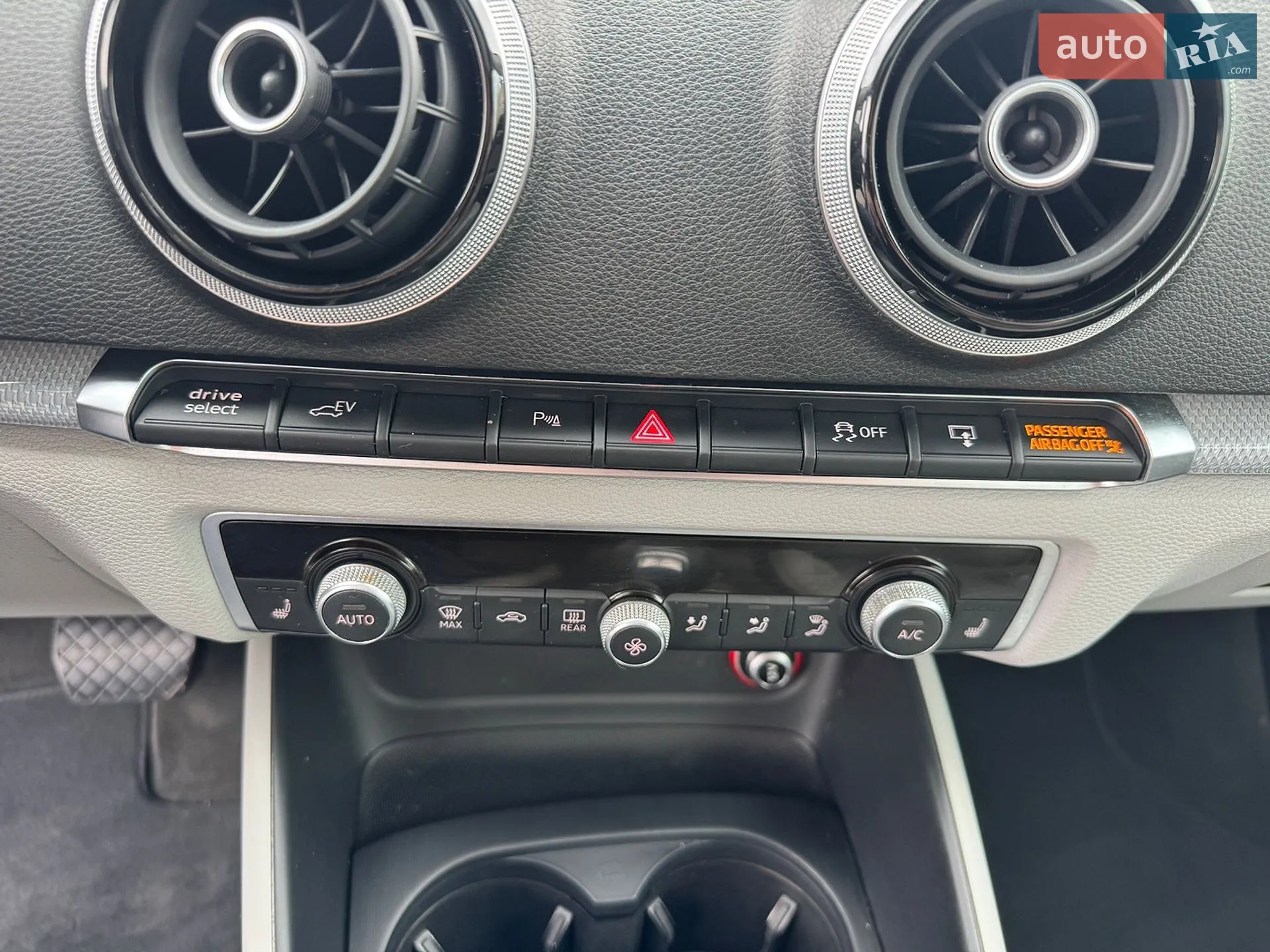 2016 Audi A3 - мініатюра 21