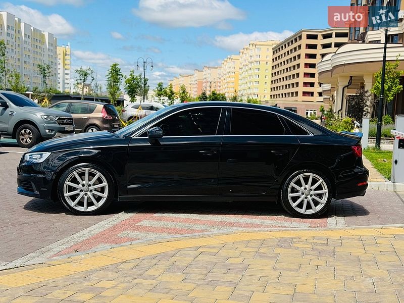 Седан Audi A3 2014 в Києві