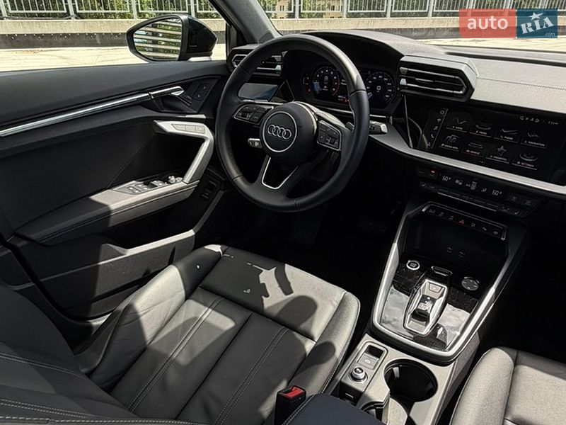 Седан Audi A3 2024 в Киеве