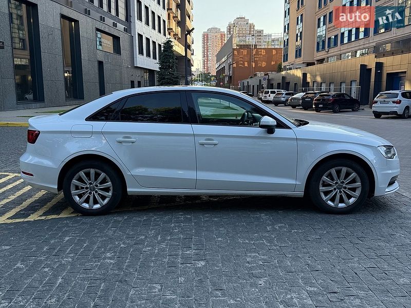 Седан Audi A3 2015 в Киеве фото 16 Седан Audi A3 2015 в Киеве