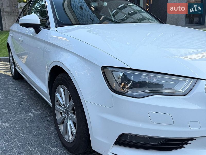 Седан Audi A3 2015 в Киеве фото 17 Седан Audi A3 2015 в Киеве