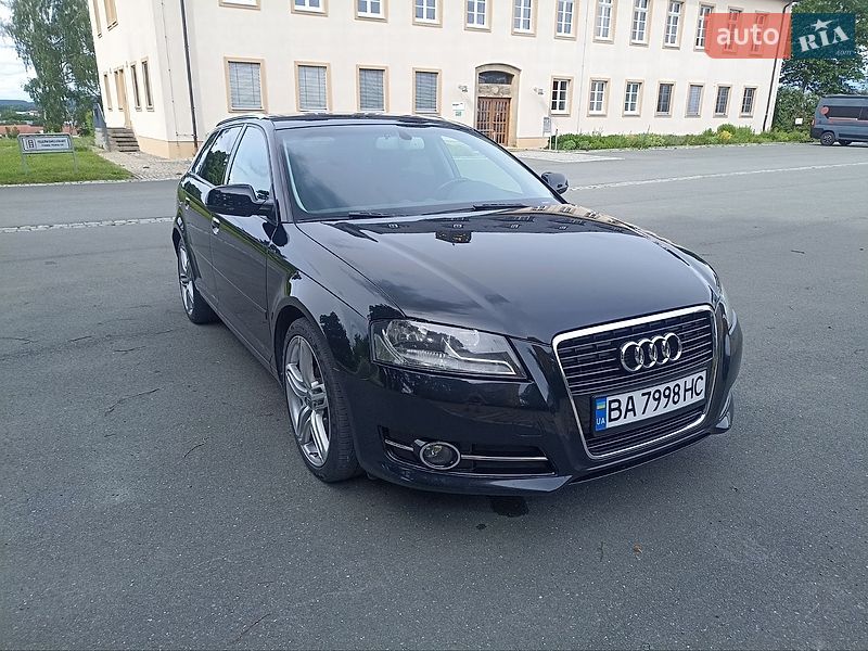 Хэтчбек Audi A3 2011 в Знаменке