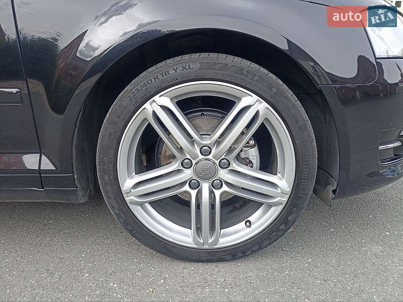 Хэтчбек Audi A3 2011 в Знаменке