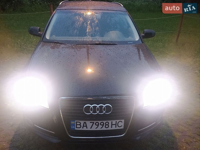 Хэтчбек Audi A3 2011 в Знаменке