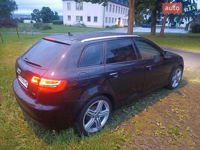 Хэтчбек Audi A3 2011 в Знаменке