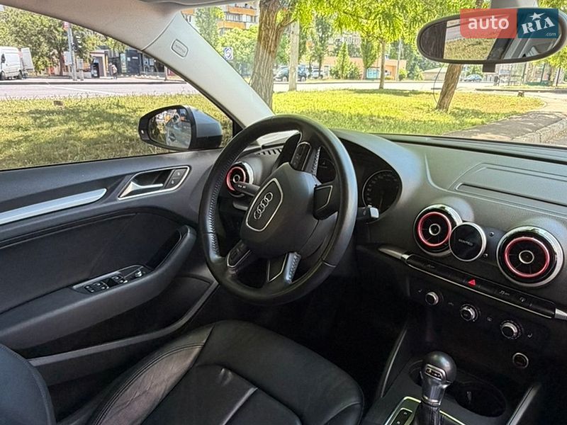 Седан Audi A3 2015 в Одесі