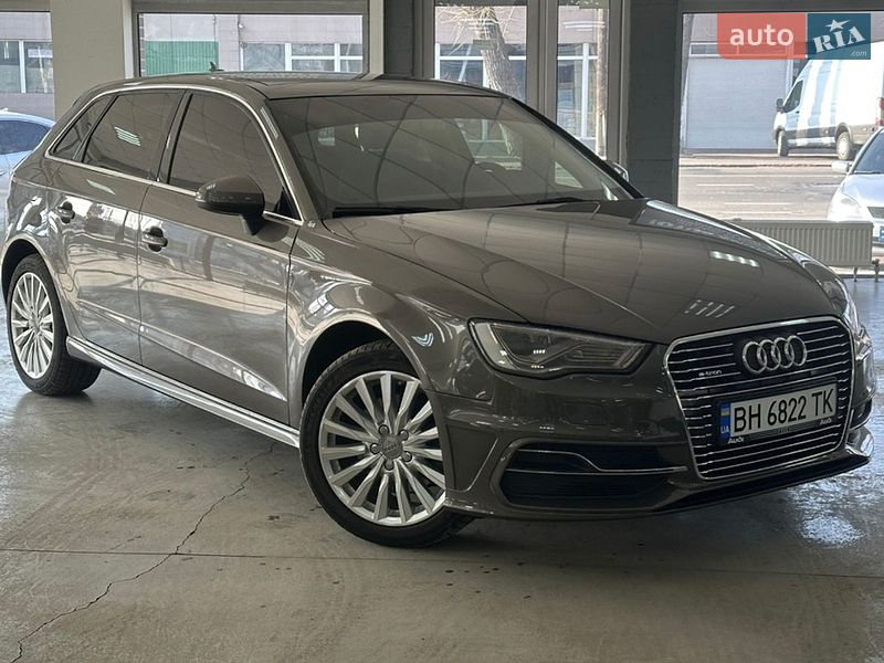 Хетчбек Audi A3 2015 в Одесі