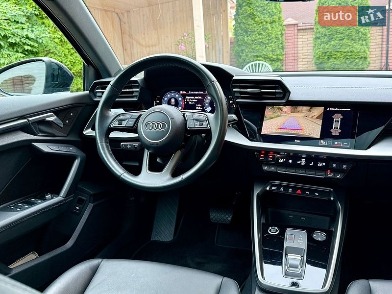 Седан Audi A3 2022 в Чернівцях