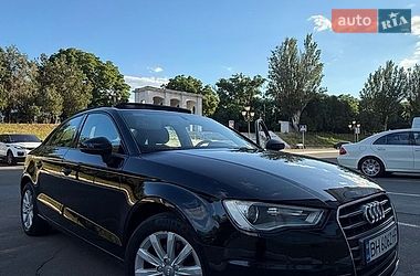 Седан Audi A3 2015 в Одессе фото Седан Audi A3 2015 в Одессе