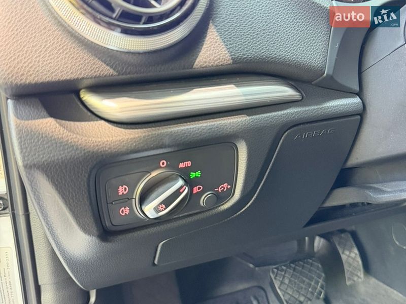 Седан Audi A3 2013 в Киеве