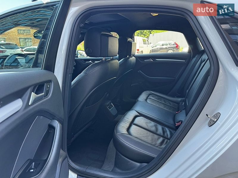 Седан Audi A3 2014 в Житомирі
