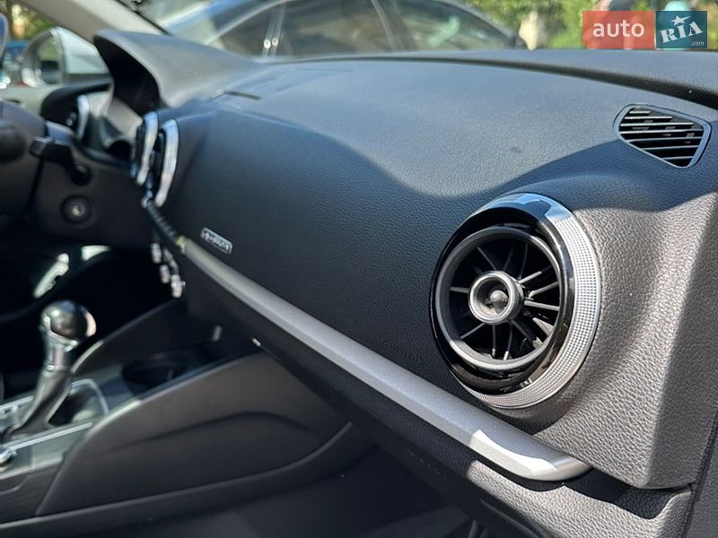 Седан Audi A3 2015 в Киеве фото 10 Седан Audi A3 2015 в Киеве