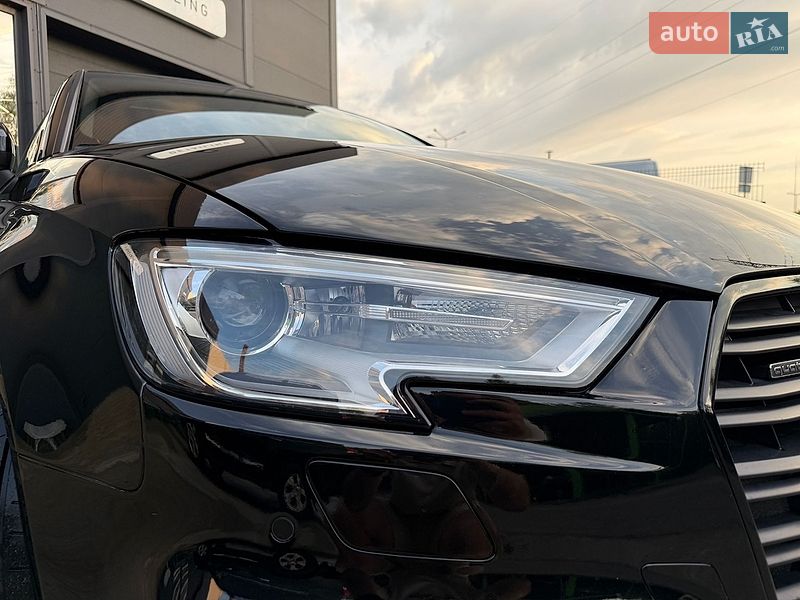 Седан Audi A3 2020 в Киеве