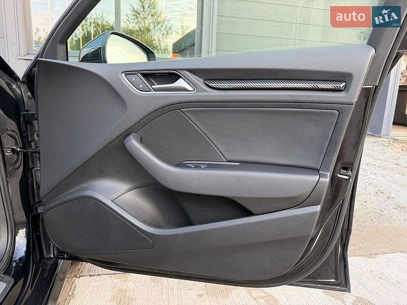 Седан Audi A3 2020 в Киеве