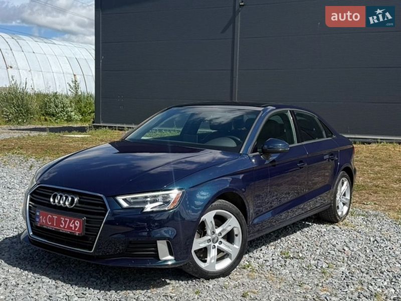 Седан Audi A3 2017 в Львове