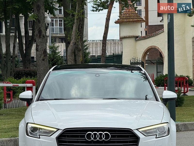 Седан Audi A3 2019 в Харкові