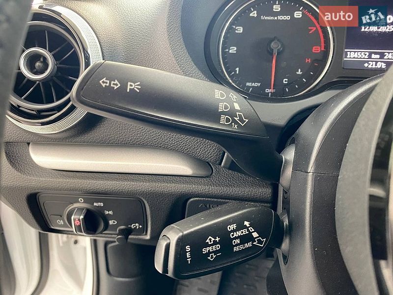 Седан Audi A3 2015 в Києві фото 22 Седан Audi A3 2015 в Києві