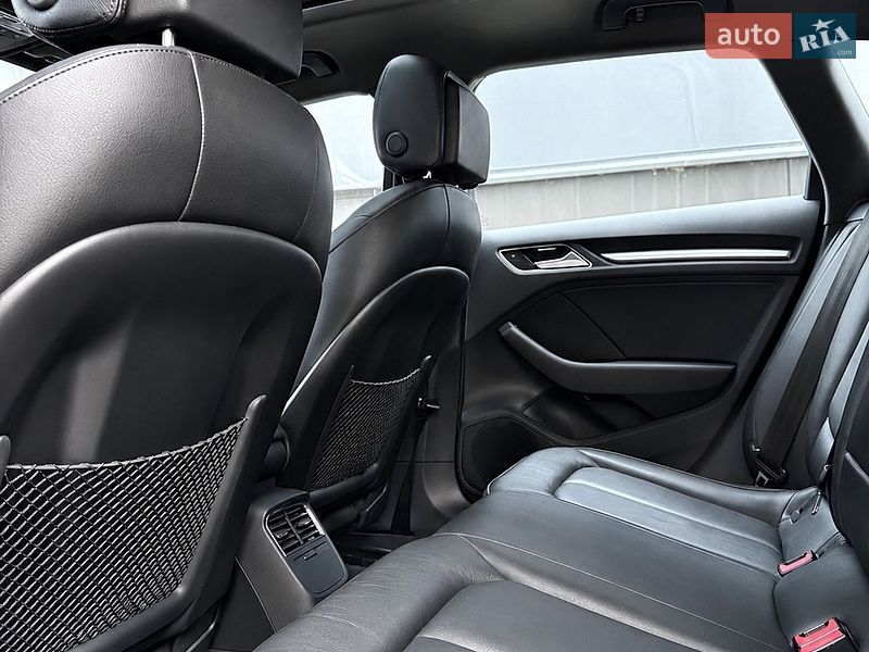 Хэтчбек Audi A3 2016 в Киеве