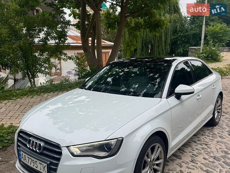 Седан Audi A3 2016 в Києві