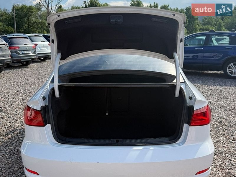 Седан Audi A3 2014 в Черкассах