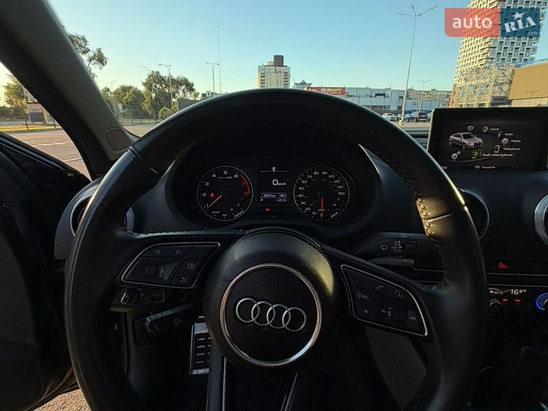 Седан Audi A3 2018 в Киеве фото 12 Седан Audi A3 2018 в Киеве