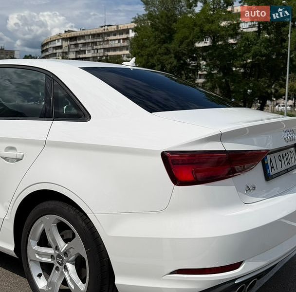 Седан Audi A3 2017 в Києві
