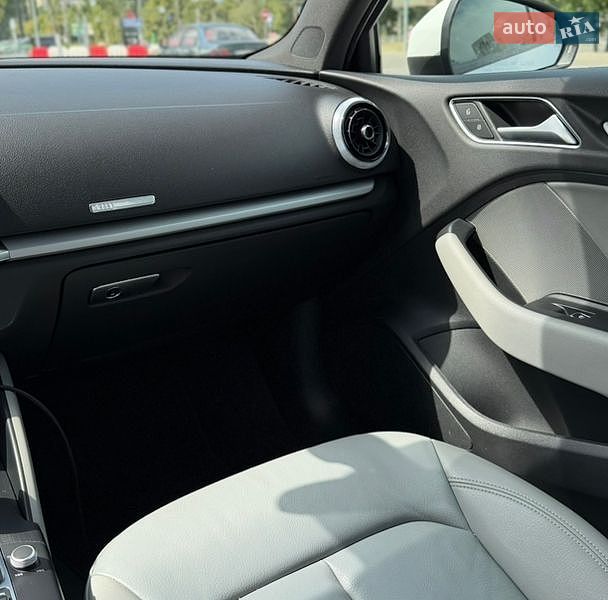 Седан Audi A3 2017 в Києві