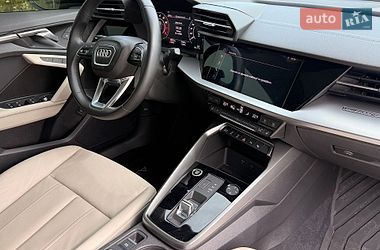 Седан Audi A3 2022 в Львові