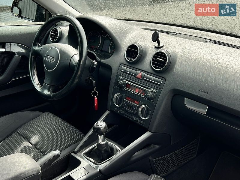 Хетчбек Audi A3 2003 в Луцьку