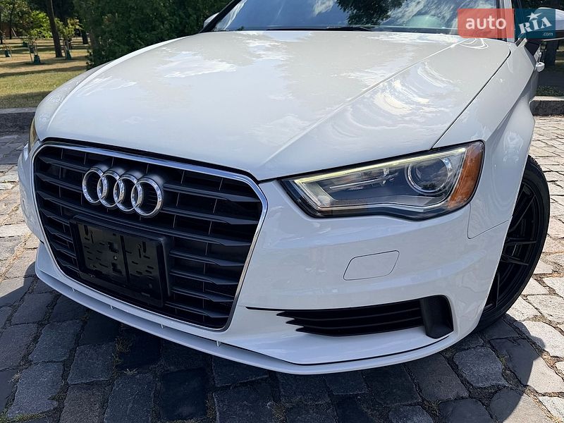 Седан Audi A3 2015 в Києві