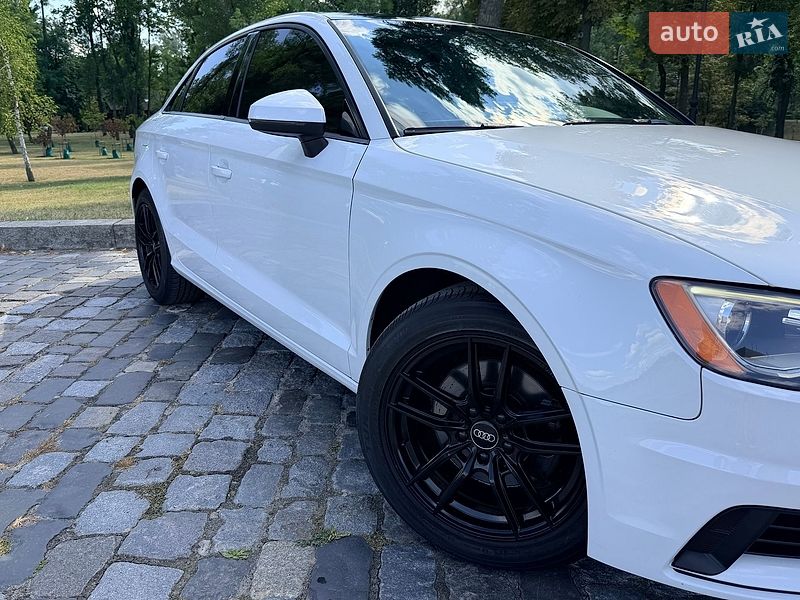 Седан Audi A3 2015 в Києві