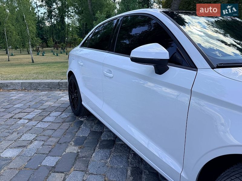 Седан Audi A3 2015 в Києві