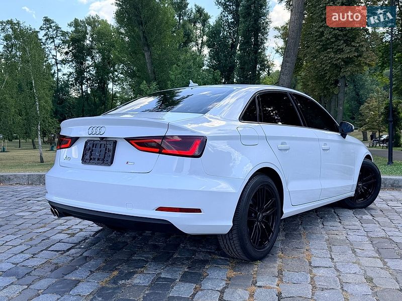 Седан Audi A3 2015 в Києві