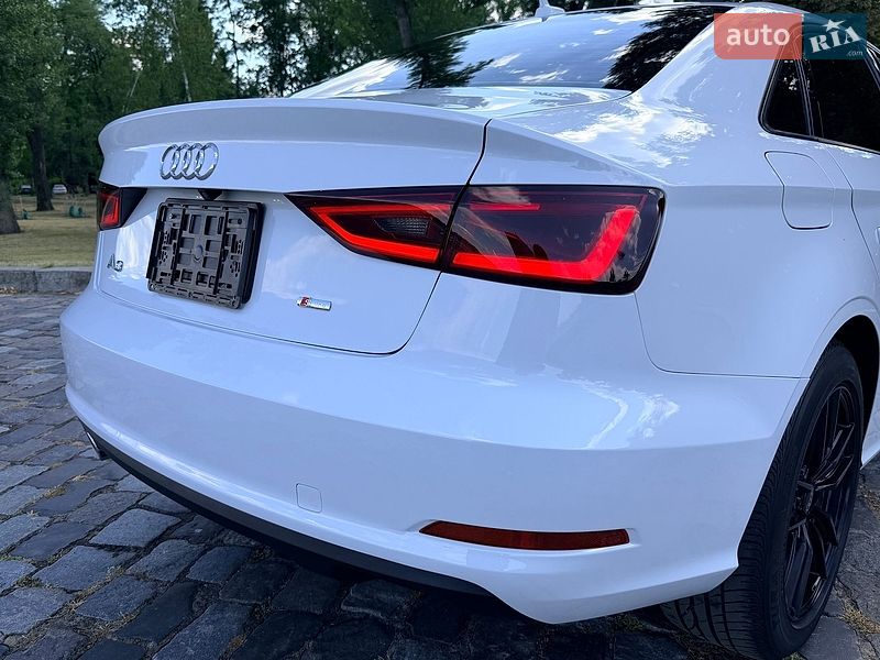 Седан Audi A3 2015 в Києві