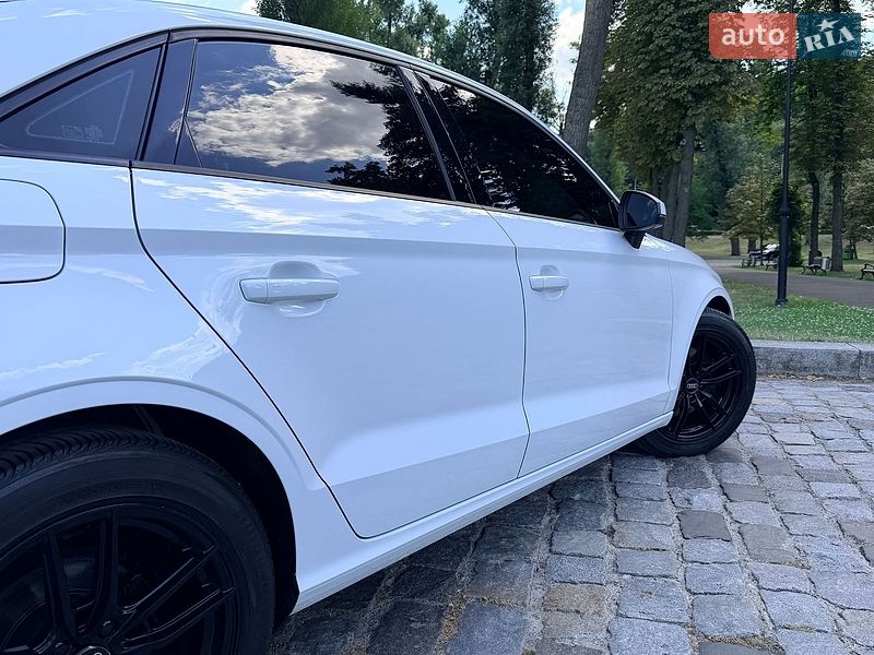 Седан Audi A3 2015 в Києві