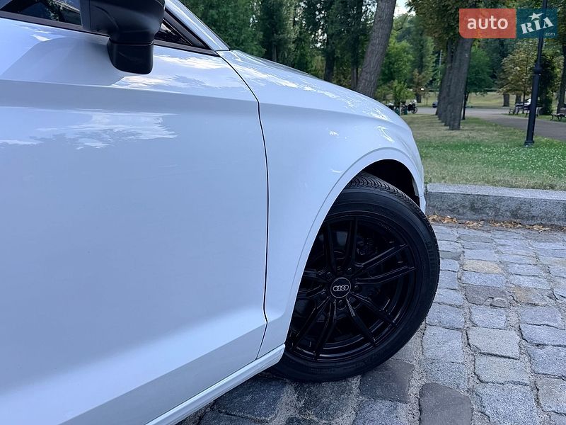 Седан Audi A3 2015 в Києві