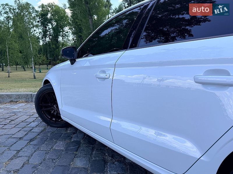 Седан Audi A3 2015 в Києві