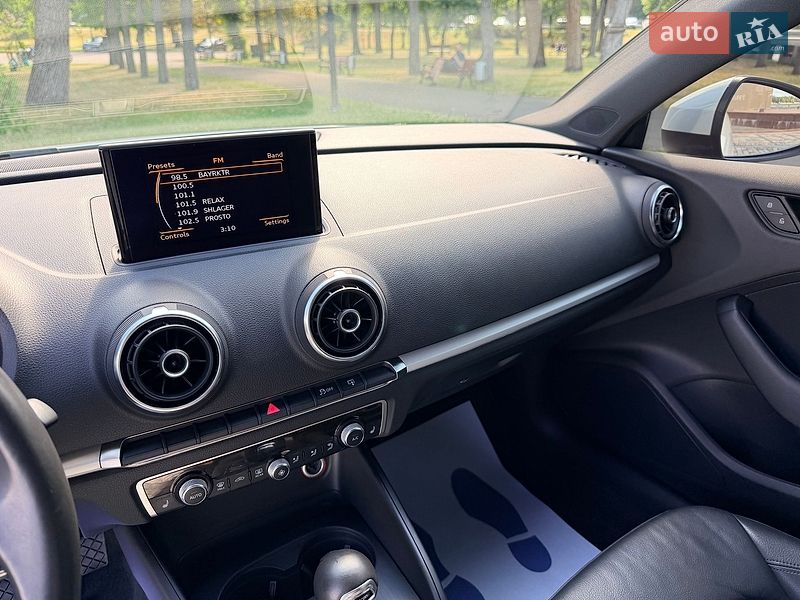 Седан Audi A3 2015 в Києві