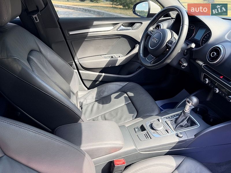 Седан Audi A3 2015 в Києві
