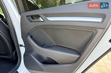 Седан Audi A3 2015 в Києві